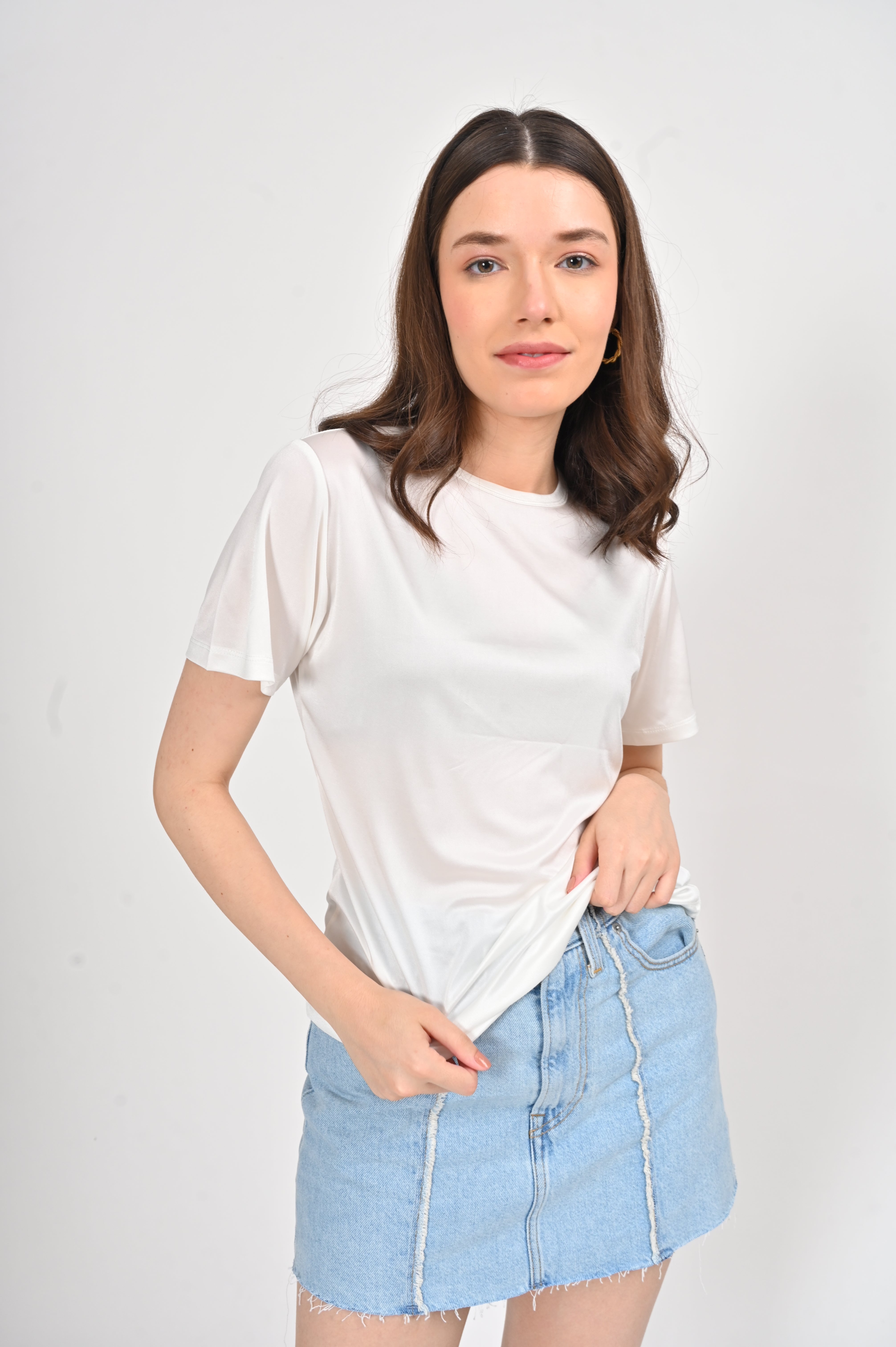100 % ORGANIC MULBERRY SILK TRI-ACETATE WRINKLE FREE ROUND NECK TEE - WHITE