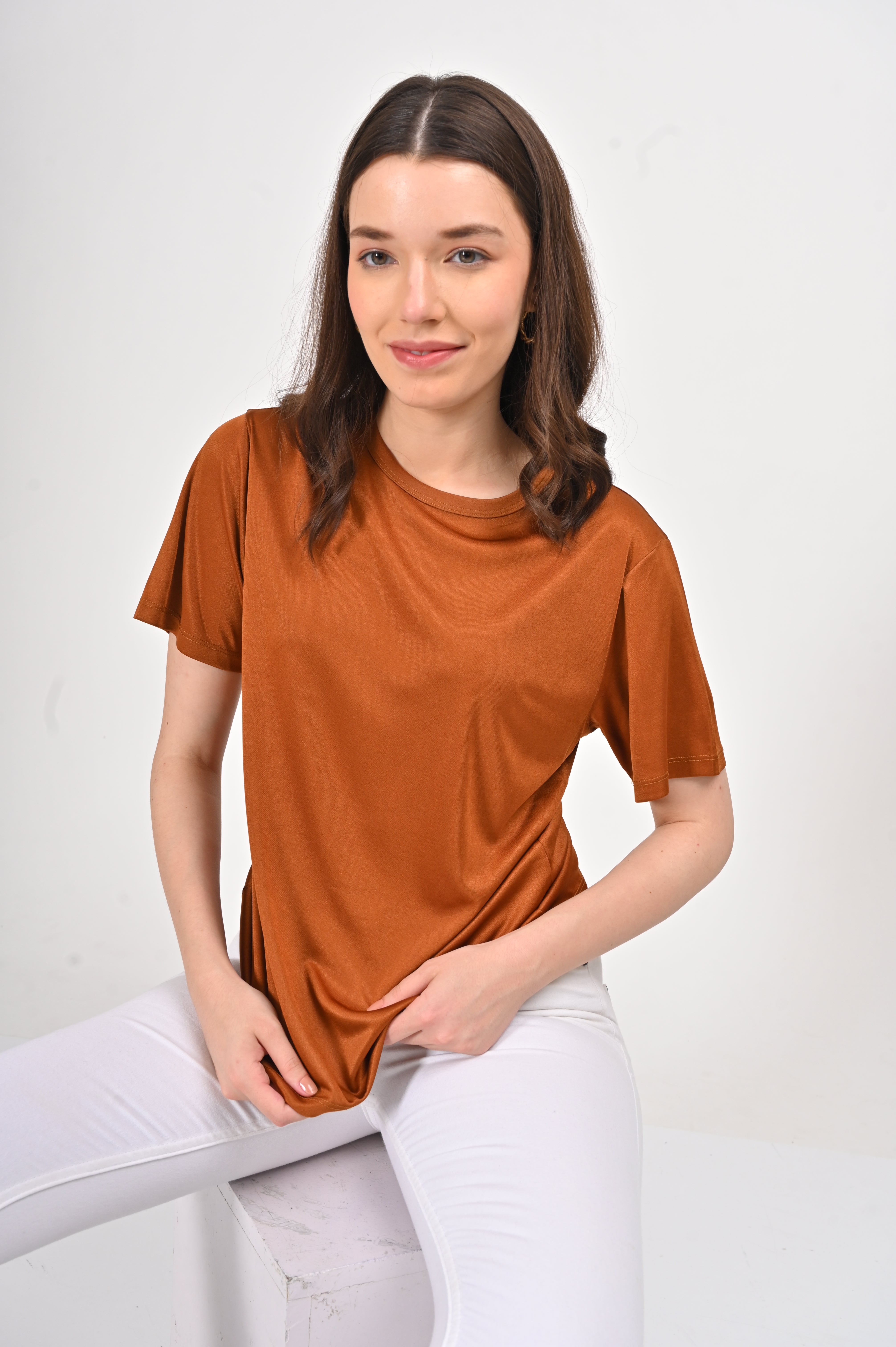 100 % ORGANIC MULBERRY SILK TRI-ACETATE WRINKLE FREE ROUND NECK TEE - CARAMEL BROWN