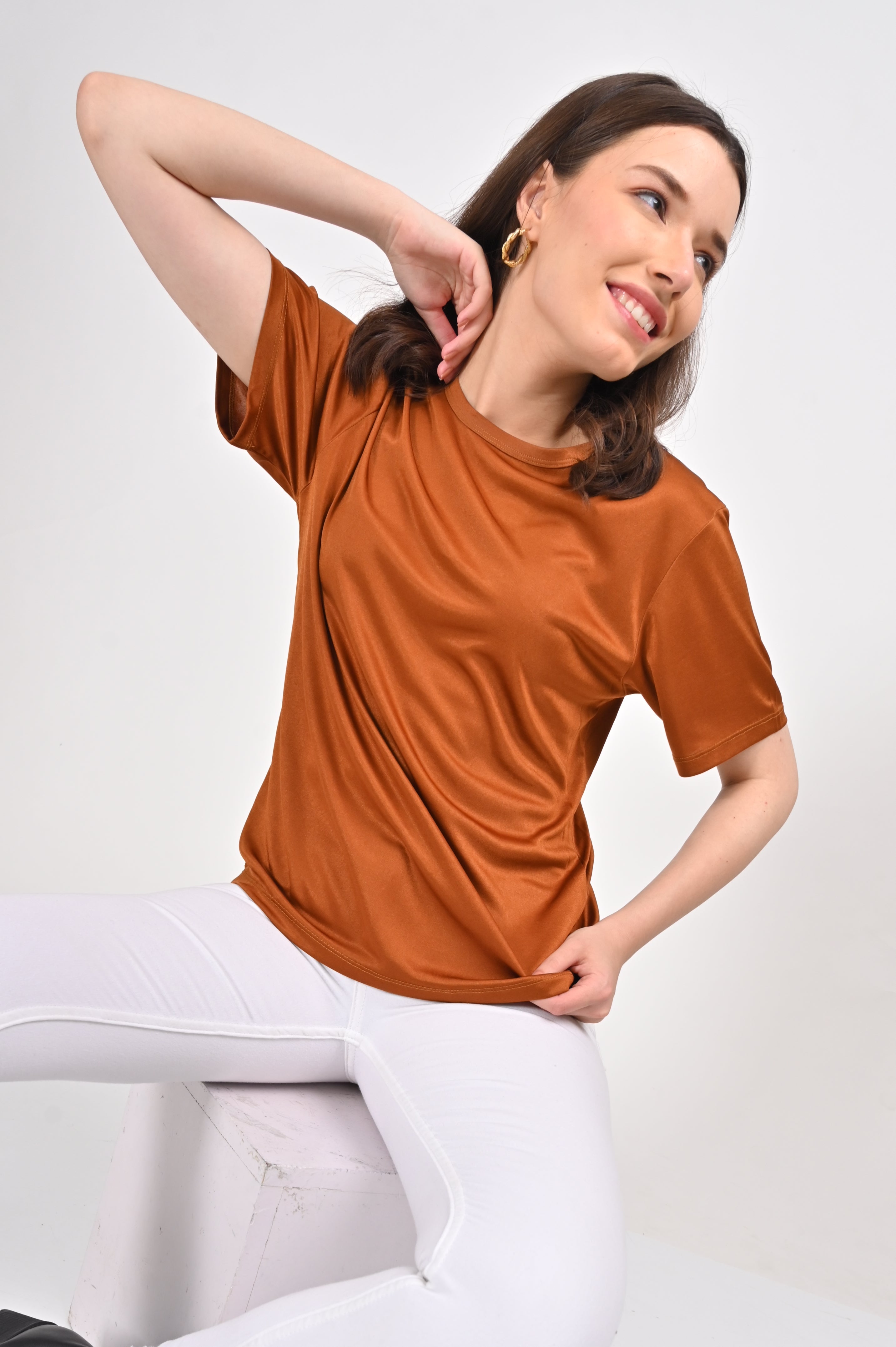 100 % ORGANIC MULBERRY SILK TRI-ACETATE WRINKLE FREE ROUND NECK TEE - CARAMEL BROWN